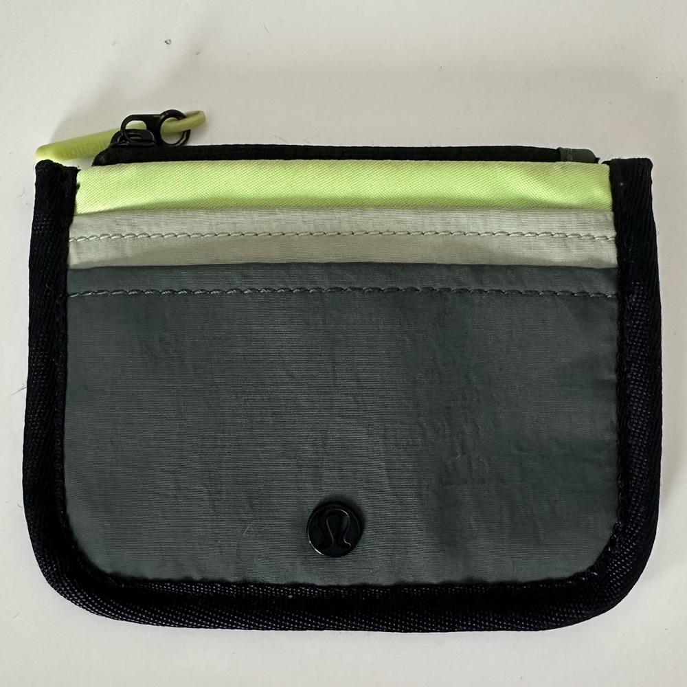 Lululemon True Identity Card Case